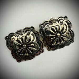 Elegant Silver Floral Earrings